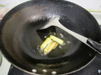 辣炒田鸡的做法步骤2