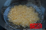 酥黄豆的做法步骤4