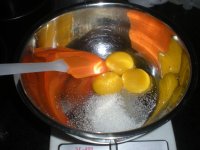 抹茶蜜豆戚风的做法步骤2