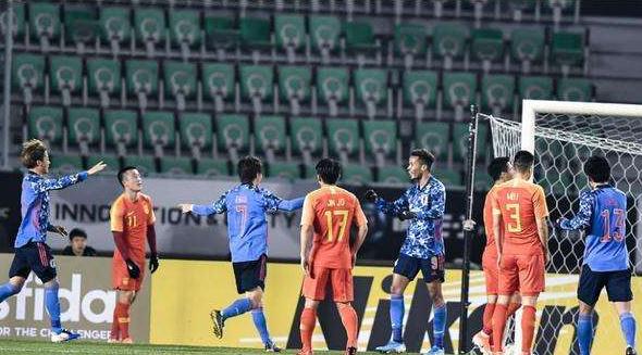 东亚杯国足1-2日本是正常发挥 主教练李铁对比赛结果表示满意