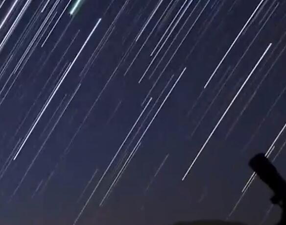 狮子座流星雨图片真实 狮子座流星雨高清唯美图集