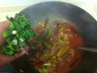 贵州酸汤牛腩的做法步骤14