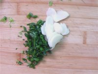 芹菜炒鹅蛋的做法步骤7