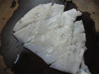 爆炒墨鱼花的做法步骤3