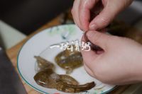 虾仁豆腐的做法步骤2
