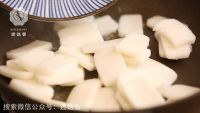 荠菜炒年糕的做法步骤4
