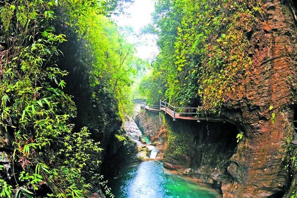 重庆夏季旅游景点推荐 重庆夏季旅游去哪好