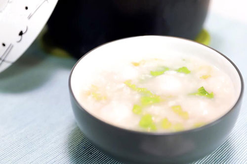 生菜鱼丸粥的做法 在家怎么做生菜鱼丸粥