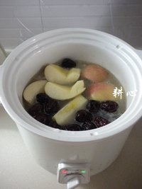 苹果炖鱼汤的做法步骤13