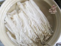 鸡皮金针菇卷的做法步骤3