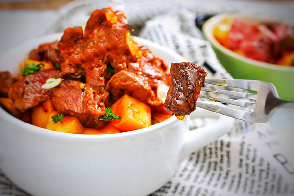 怎么做红烧牛肉最好吃 红烧牛肉的家常做法