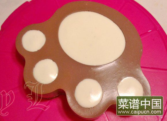 猫爪黑巧克力慕斯蛋糕
