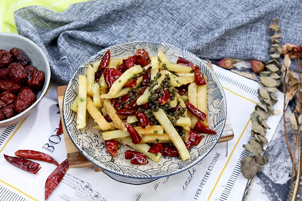 干煸土豆条的做法 怎么做干煸土豆条