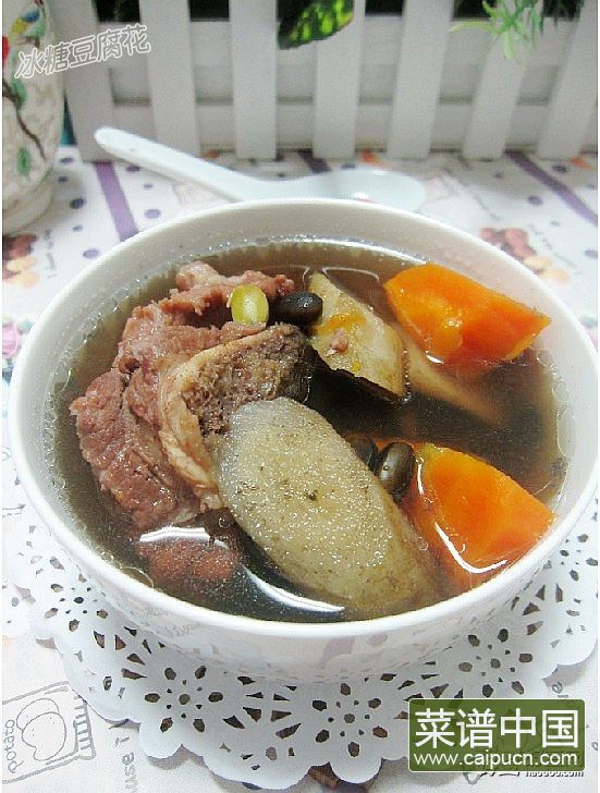 黑豆牛蒡猪骨汤