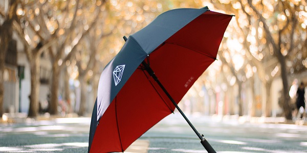 旧雨伞是什么垃圾 废旧雨伞属于可回收物吗