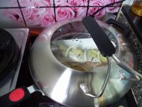 舌尖2美食 清蒸鲈鱼的做法步骤7