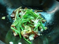 腊肉炒芋头花的做法步骤10