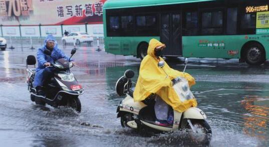 近期山东气温起伏明显 今日济南小雨低温达8℃