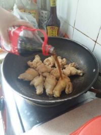 多味鸡翅根的做法步骤6