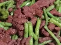 肉柳炒豇豆的做法步骤7