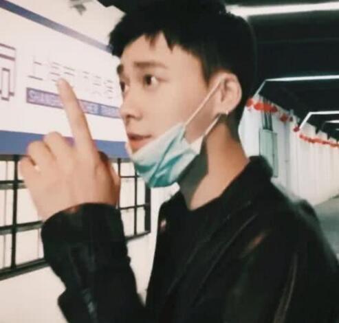 李易峰劝架是怎么回事 李易峰劝架是什么情况