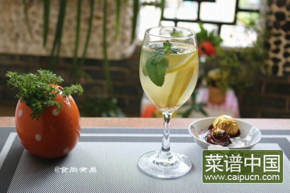 柠檬薄荷蜂蜜水