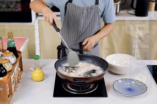 鱼头豆腐汤的做法 鱼头豆腐汤的家常做法介绍