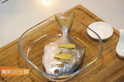 蒜香鲳鱼的做法 鲳鱼怎么做好吃