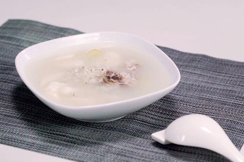 山药薏米猪骨汤的做法 山药薏米猪骨汤怎么做