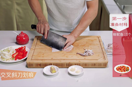 芹菜炒鲜鱿的做法 芹菜炒鲜鱿怎么做