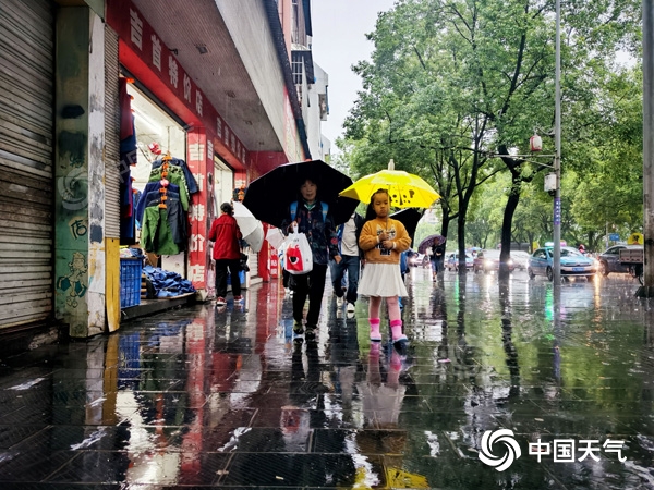 未来三天湘西、湘中以北有持续性强降雨天气过程