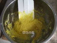 双色戚风蛋糕的做法步骤5