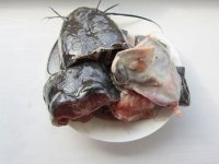 鲶鱼焖豆腐的做法步骤3