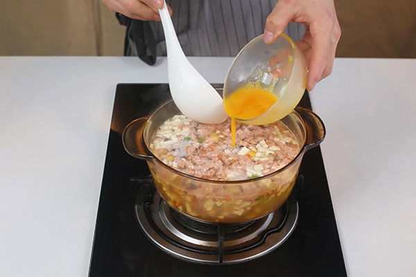 五彩鸡蛋豆腐羹的做法 怎么做五彩鸡蛋豆腐羹