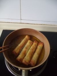 荠菜豆腐春卷的做法步骤16