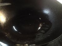 藜蒿炒香肠的做法步骤3