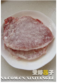 葡汁烩小排佐甜豆香菇的做法步骤1