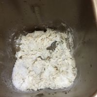 薄底披萨的做法步骤3
