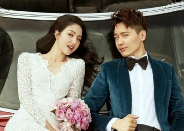 曝董璇高云翔离婚是怎么回事 董璇高云翔离婚是真的吗