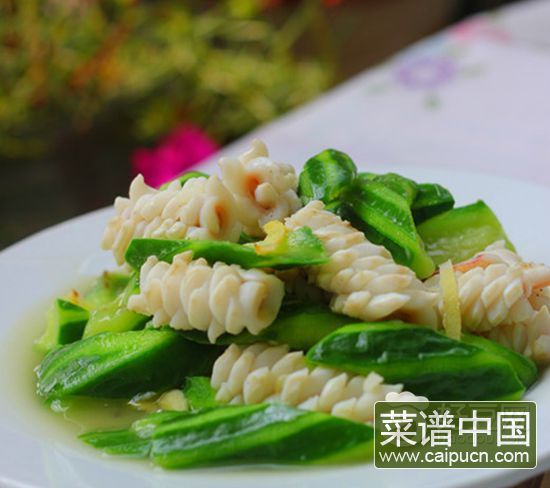 丝瓜炒鲜鱿