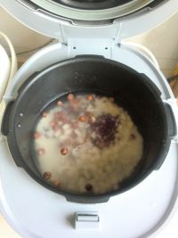 红豆莲藕粥的做法步骤5