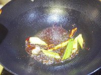 莲藕烧墨鱼的做法步骤7