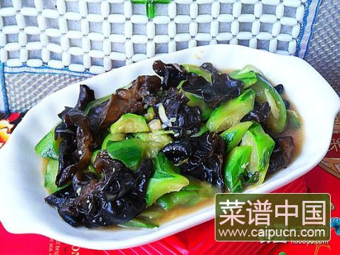丝瓜炒木耳