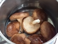 大白菜炒香菇的做法步骤1