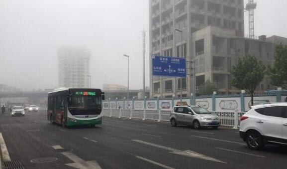 大雾大风频繁造访青岛 今天全市小雨转多云仅20℃