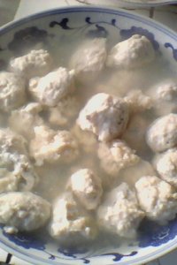 肉圆青菜汤的做法步骤2