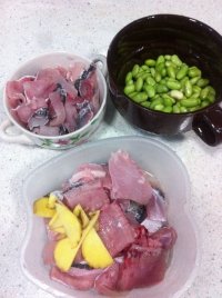 青豆黑鱼汤的做法步骤1