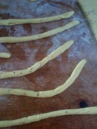粘玉米面小麻花的做法步骤7