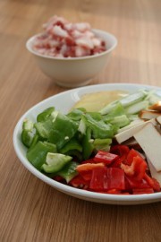 五花肉熏干干锅的做法步骤1