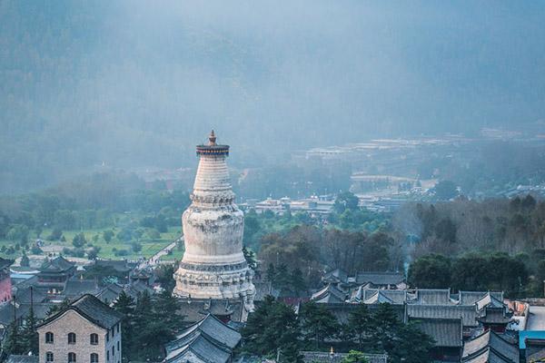 五台山宗教活动场所于2021年3月2日起陆续恢复对外开放